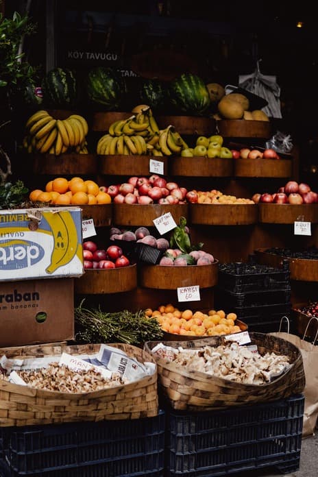 Food & Groceries